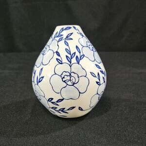 Small Porcelain Chinoiserie Blue Cobalt & White Glazed Bud Vase Accent Decor